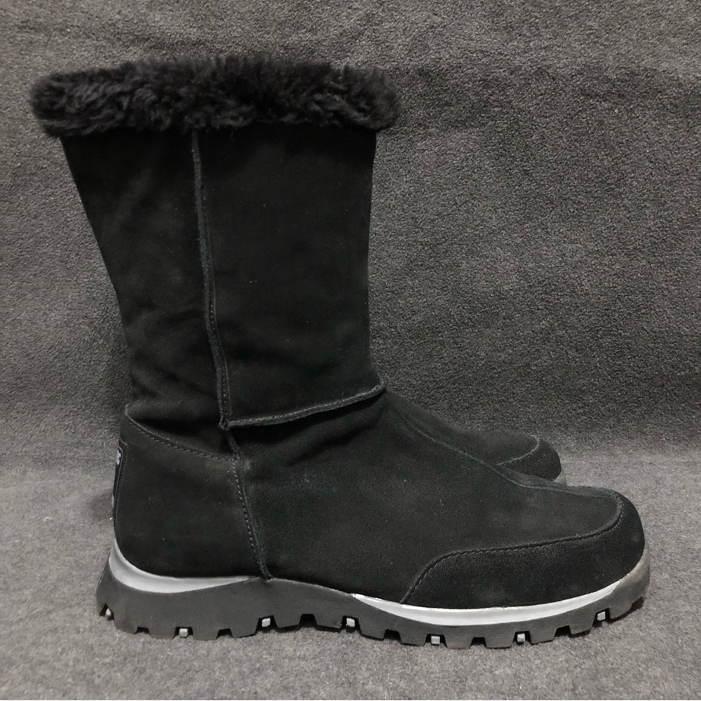 USED Skechers Black Suede Winter Boots, size 7.5